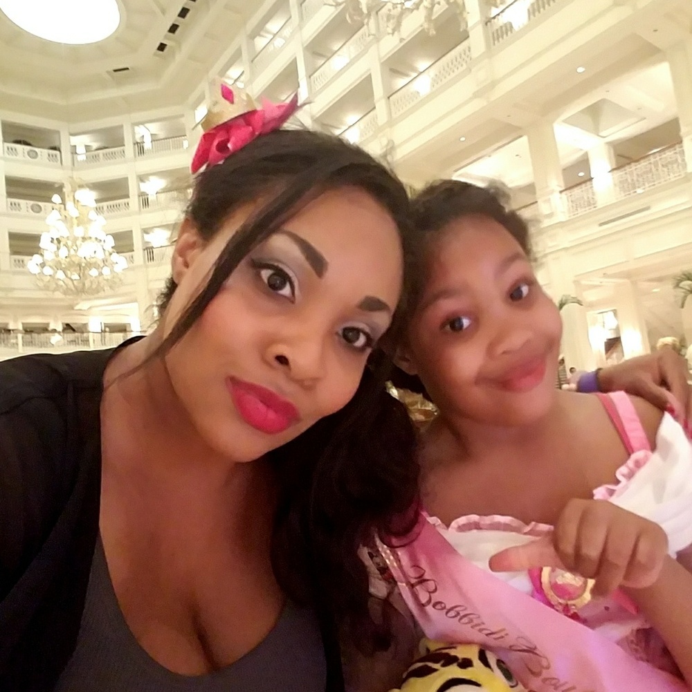 Meet your Posher, Alyson