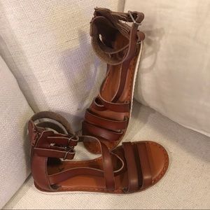 AEO strappy sandals!