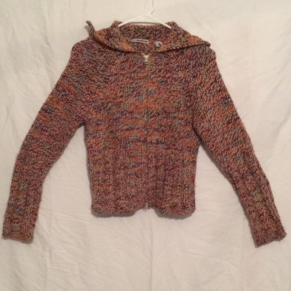 Colorful Sweater!! - Picture 2 of 3