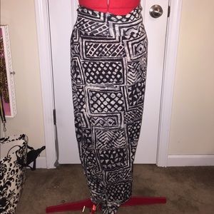 Print Maxi Skirt