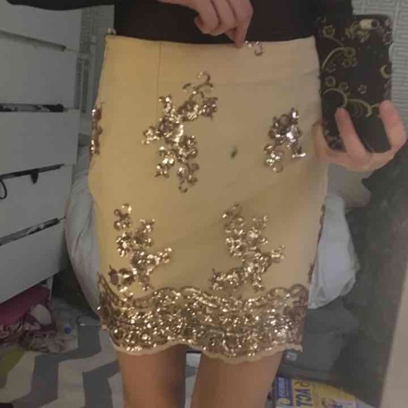 NWT LF sequin skirt - Picture 3 of 4