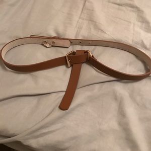 White House black market belt