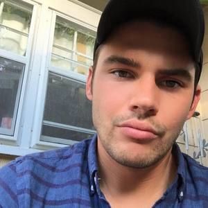 Meet your Posher, Bill