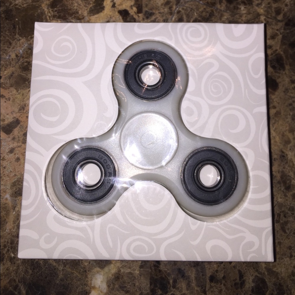 glow in the dark fidget spinner