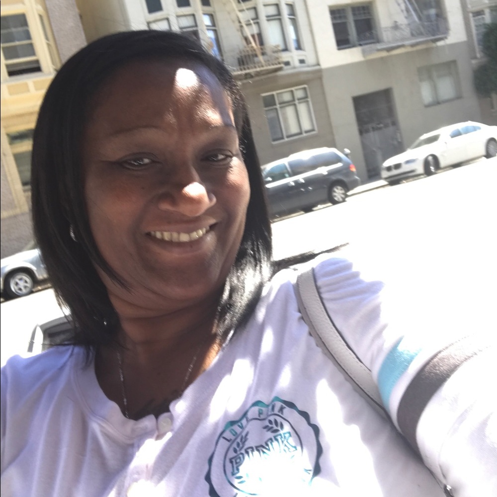 Meet your Posher, Latishia