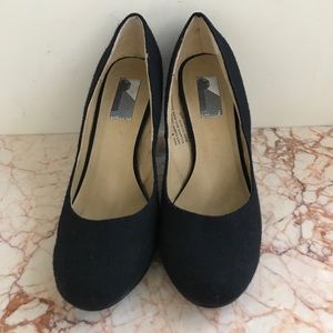 Urban Outfitters heels, black, Sz US6