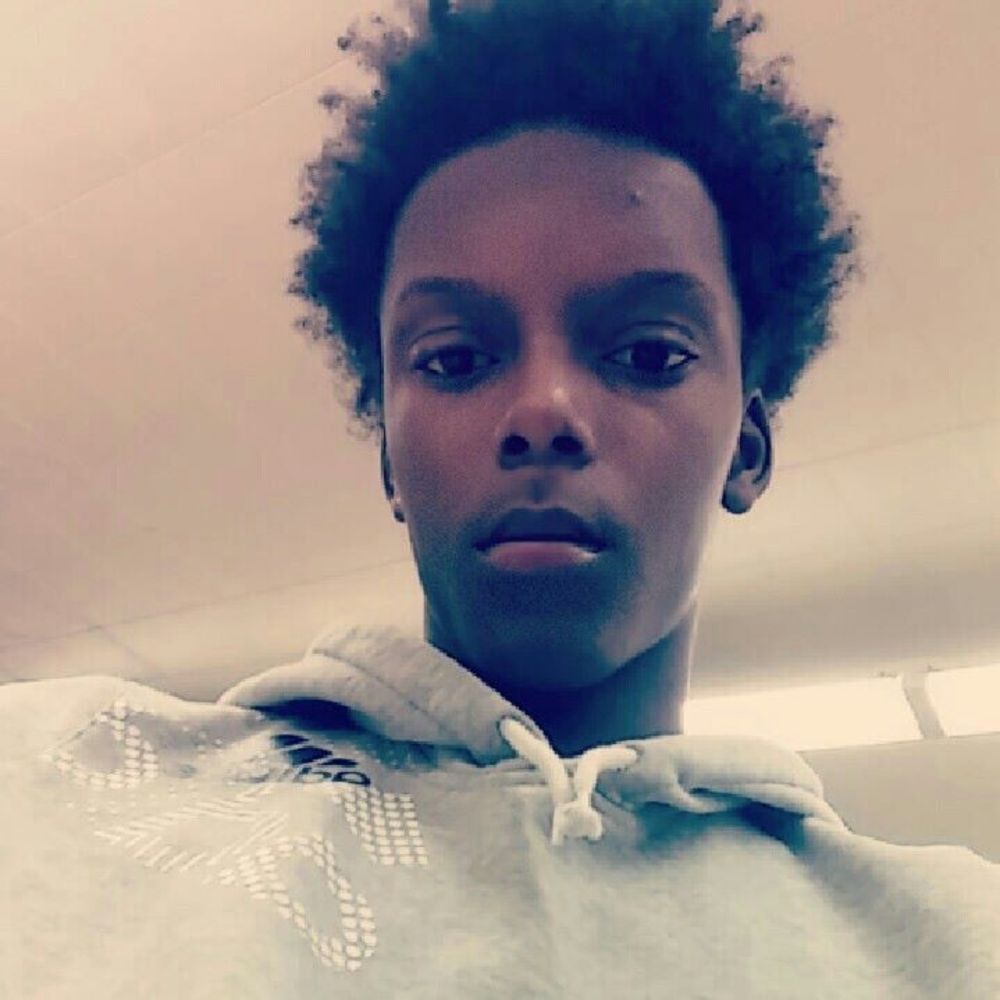 Meet your Posher, Deshun