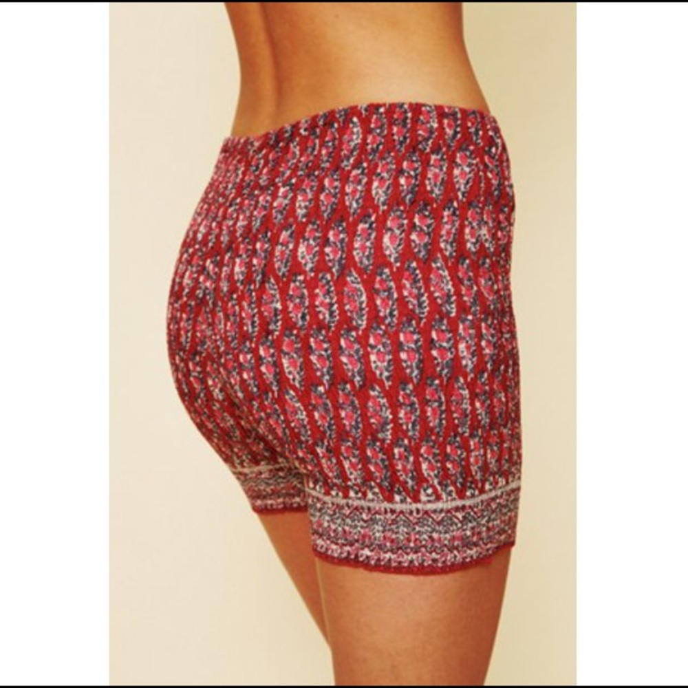 Extremely comfortable patterned shorts