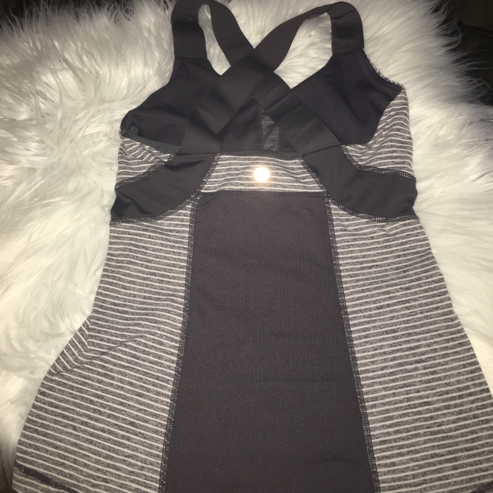 LULULEMON workout tank !