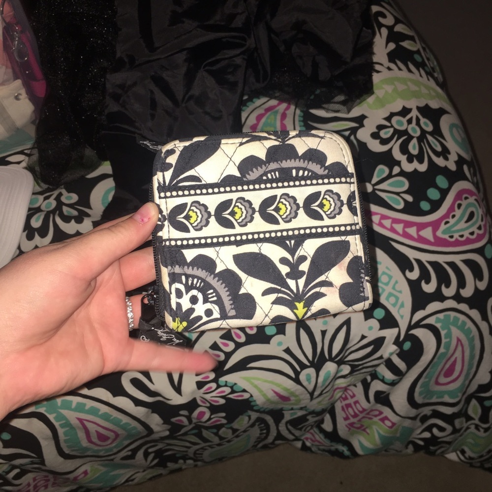 vera bradley wallet