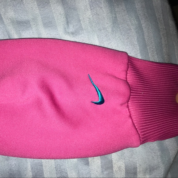 Pink Nike sweatshirt - Picture 4 of 4