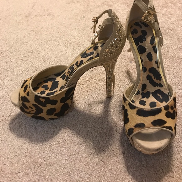 Sexy Leopard peep toe heels - Picture 2 of 4