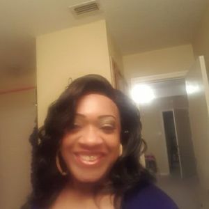 Meet your Posher, Valarie