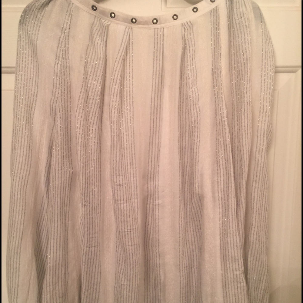 Blouse 👚 - Picture 2 of 4