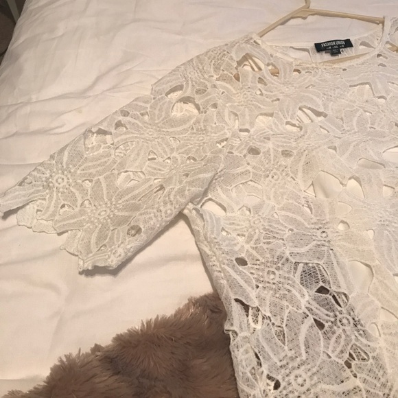 White lace dress - Picture 2 of 3