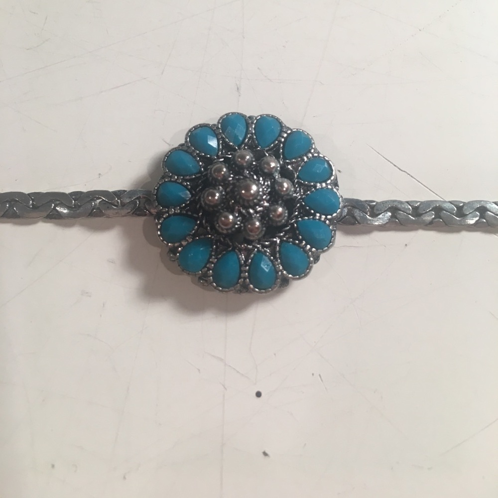 Beautiful topshop choker