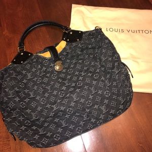Louis Vuitton shoulder bag