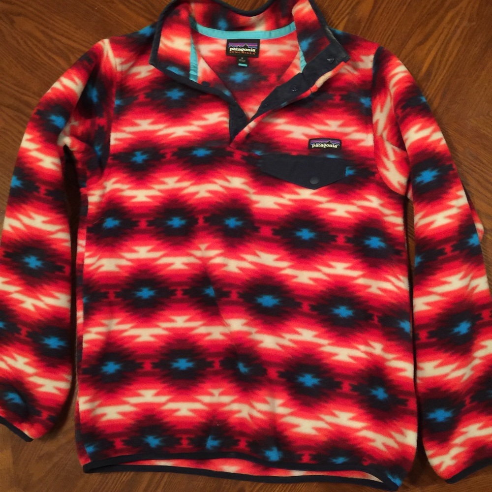 Patagonia and Columbia sweater bundle
