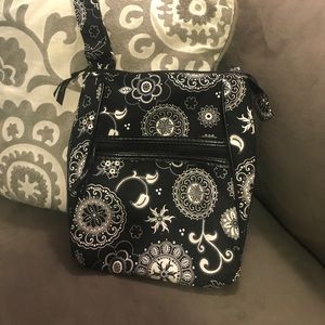 ThirtyOne black and white crossbody handbag!!
