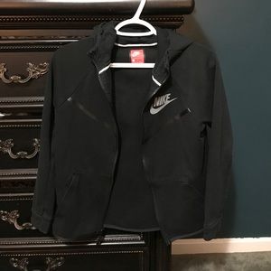 Nike boys zip jacket black