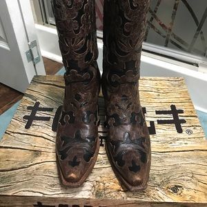 Corral boots