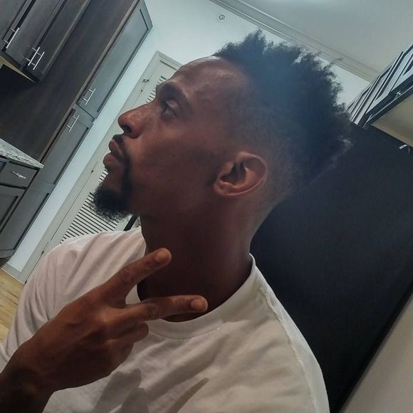 Meet your Posher, Gavin - Picture 1 of 1