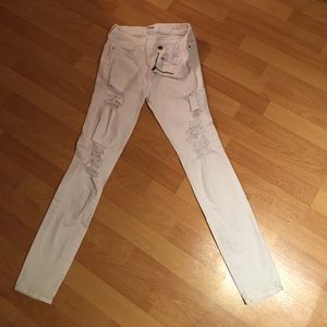 Frame white distressed Le skinny de Jeanne