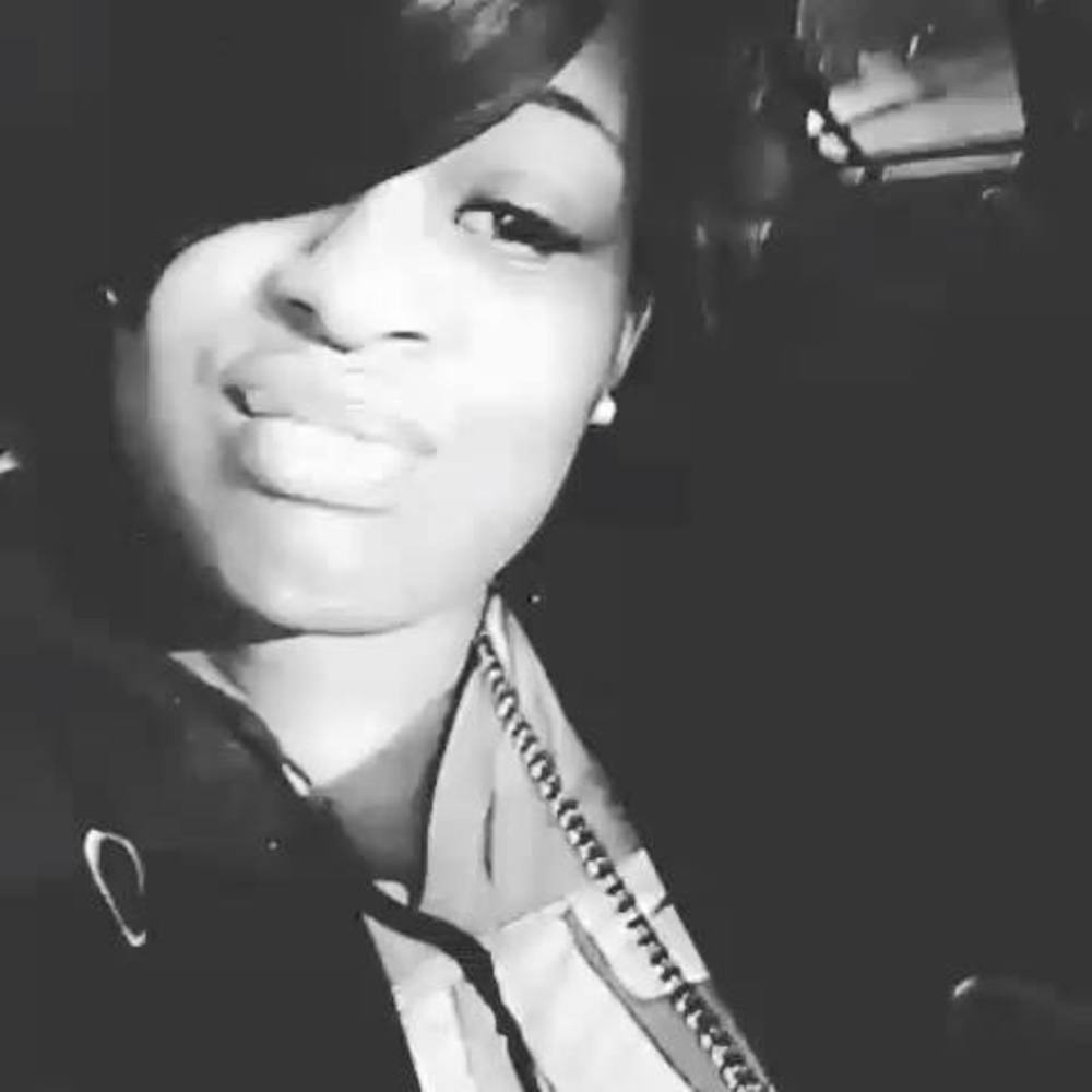 Meet your Posher, Tiffany