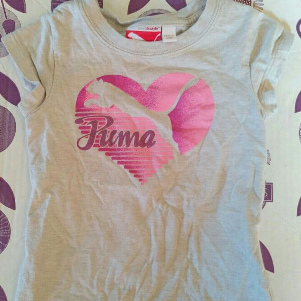 Girls puma shirt