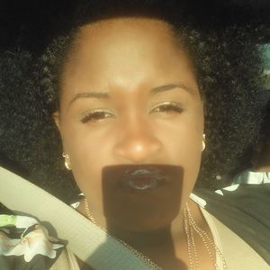 Meet your Posher, Kanesha