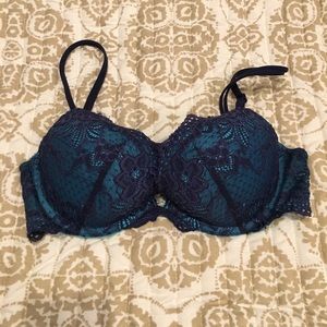 Victoria's Secret Very Sexy push-up bra