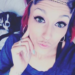 Meet your Posher, Tikishia