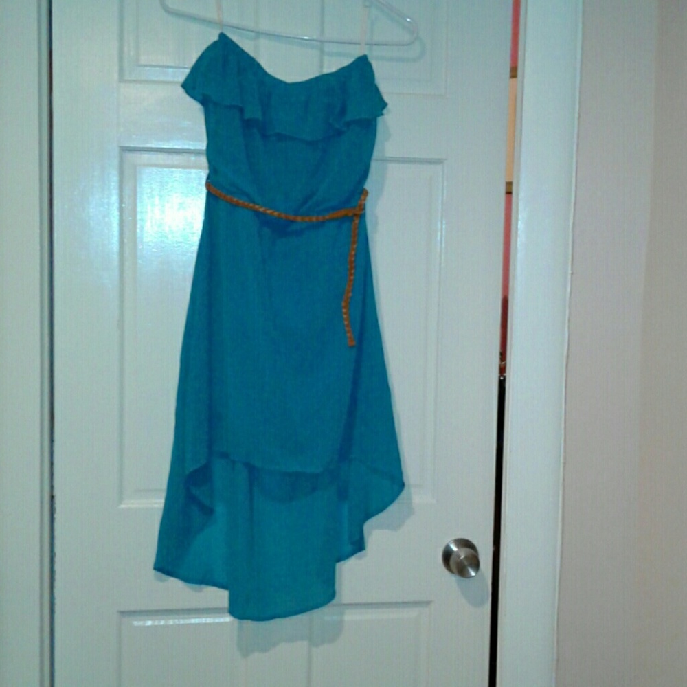 Strapless hi/lo DRESS with braided brown belt👗