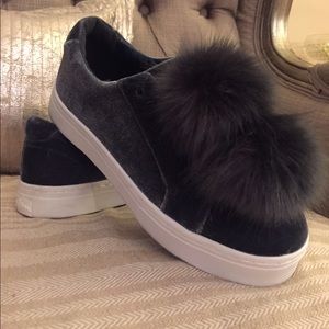 Sam Edelman Leya Velvet + Pom Slides