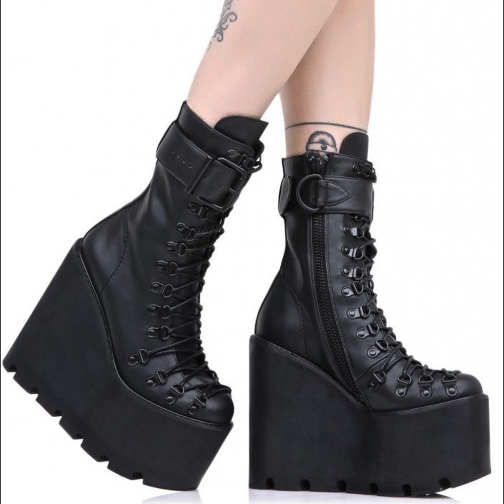 Dolls Kill Current Mood Traitor Boots Size 8