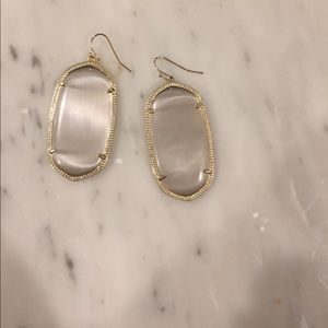 Kendra Scott necklace