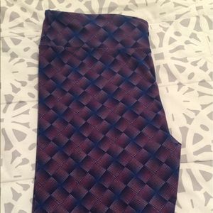 Tc lularoe leggings.