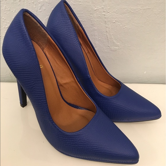 qupid blue heels