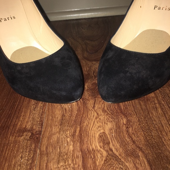 Christian Louboutin suede pumps - Picture 7 of 7