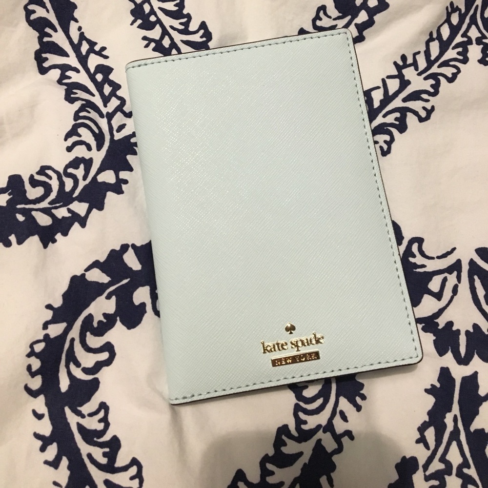 NWT KATE SPADE BLUE CARD/ PASSPORT HOLDER