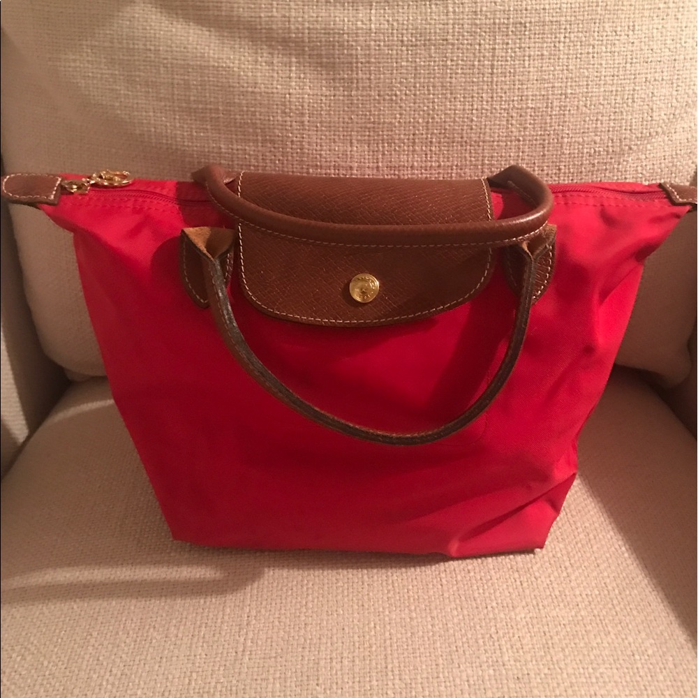 Small red Longchamp Le Pilage tote