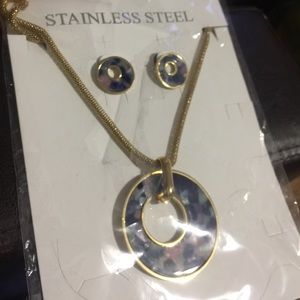 Jewelry necklaces