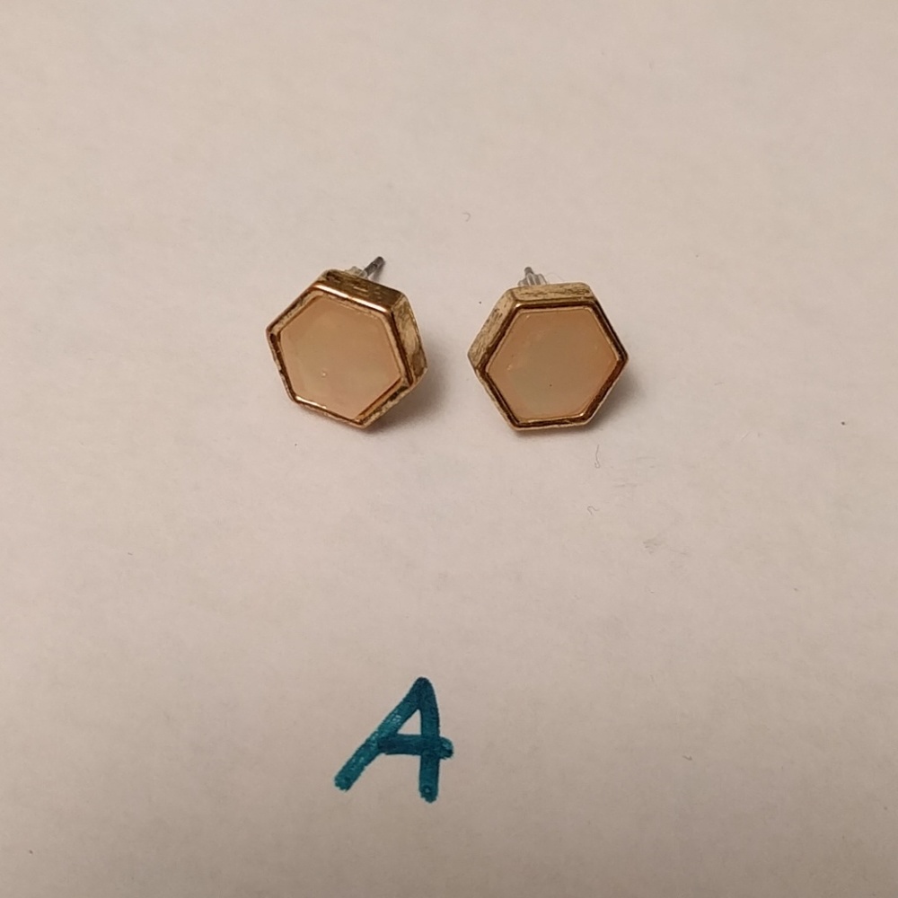 Earring Bundle - Picture 2 of 6