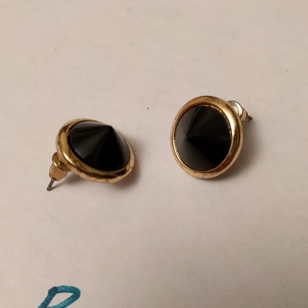 Earring Bundle - Picture 3 of 6
