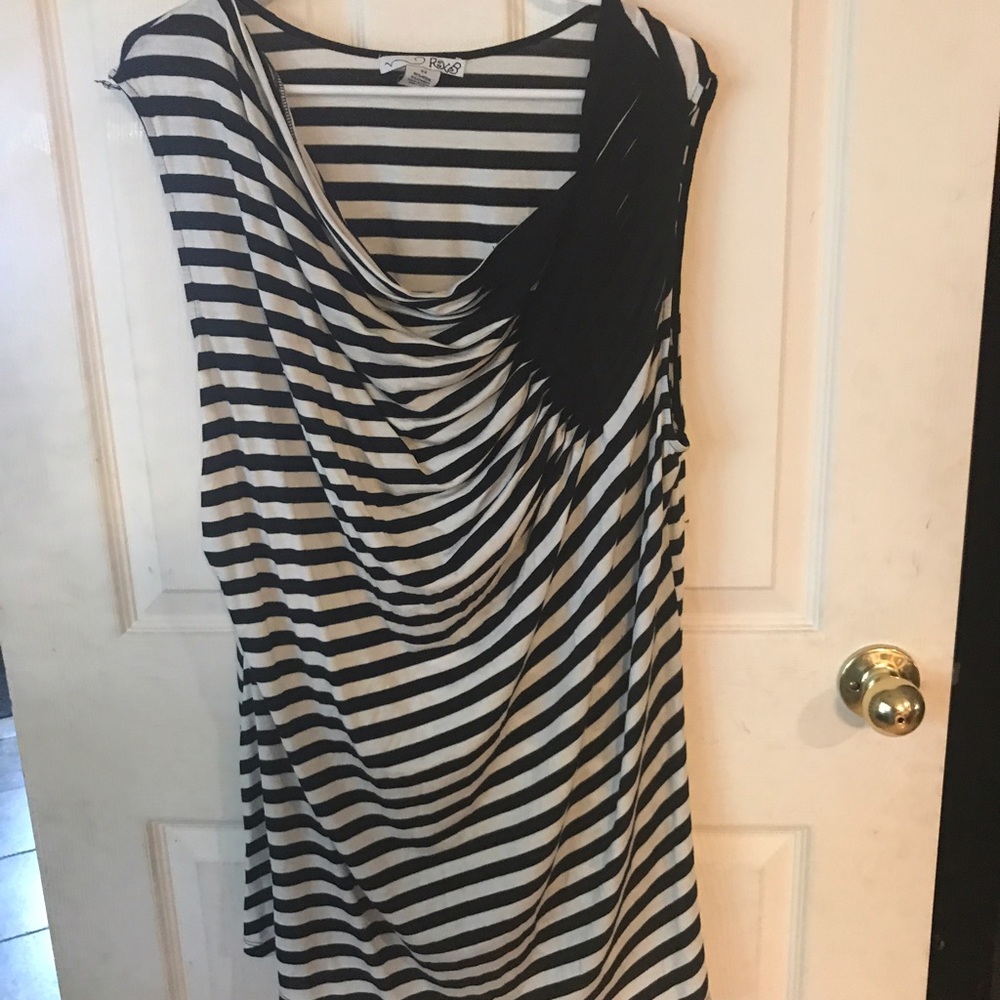 Black and white striped scoopneck