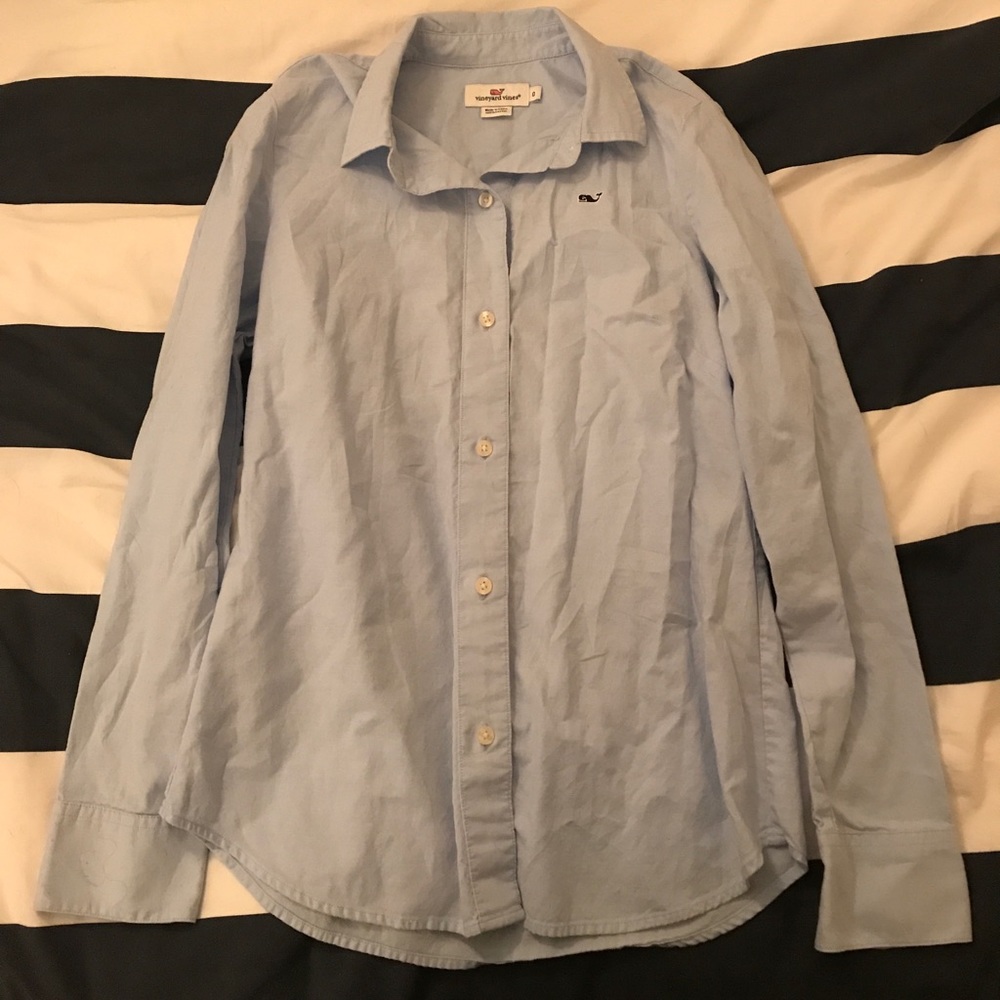 Vineyard vines blue button up
