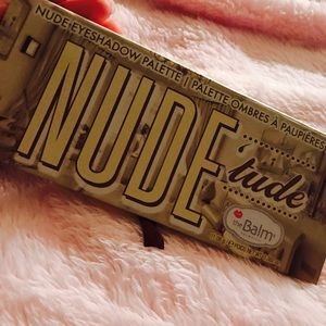 Nude' tude the balm palette