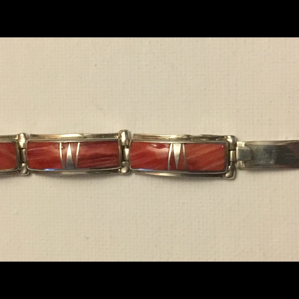 Beautiful spiny oyster shell hand made bracelet
