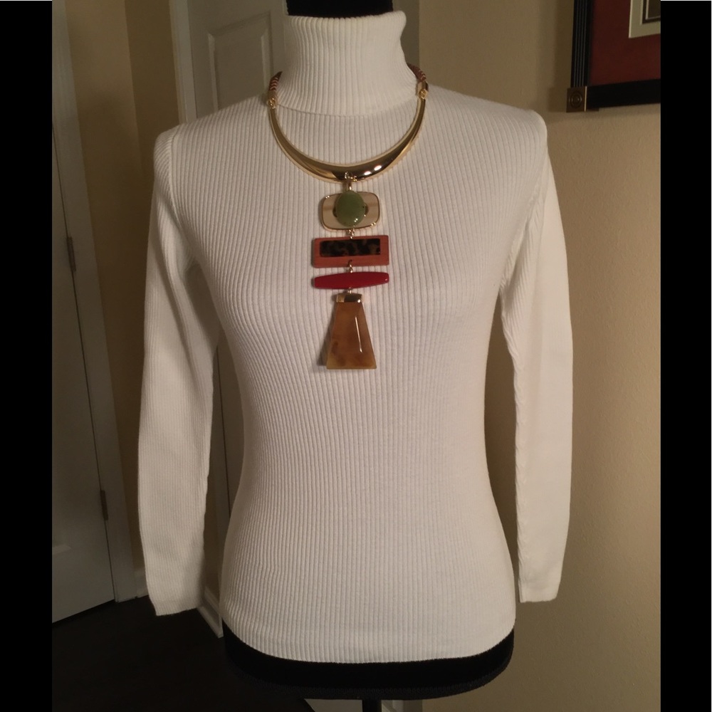 Women's turtleneck