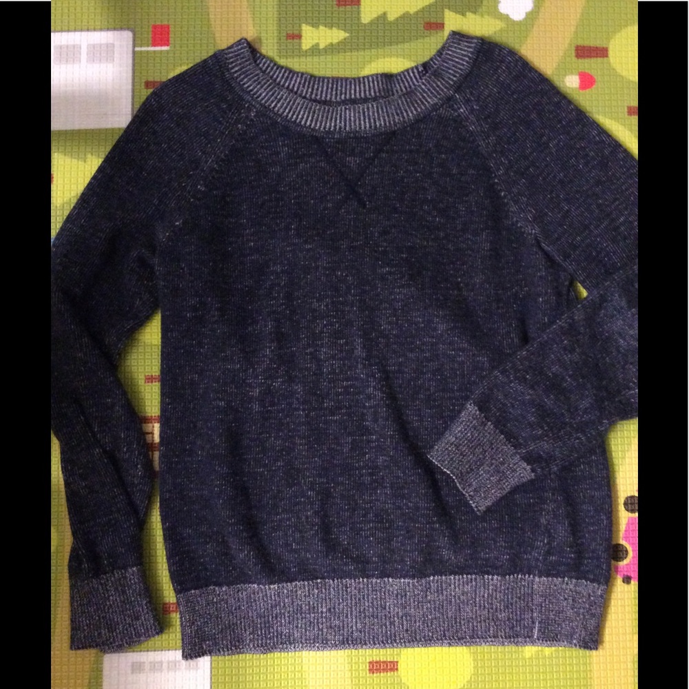 Gap sweater